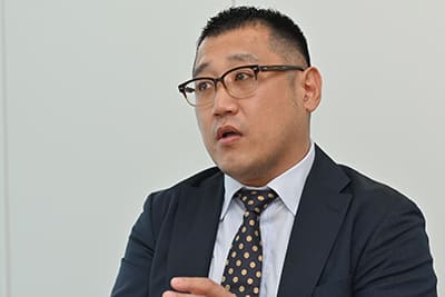 宮川氏
