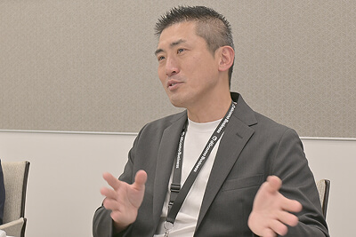 加藤氏